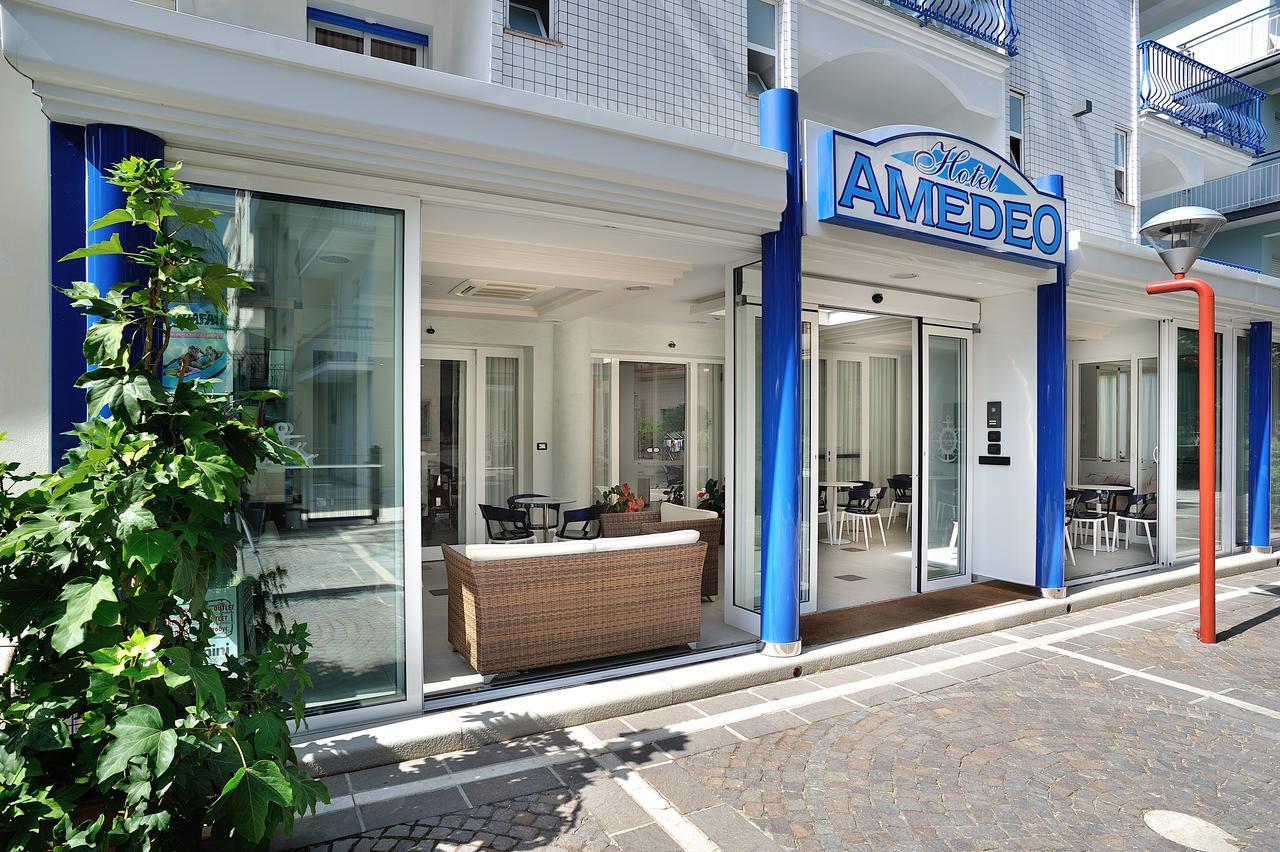 Hotel Amedeo Misano Adriatico Eksteriør billede